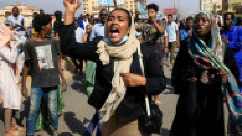 Proteste pe străzile din Khartoum după lovitura de stat. Sursa foto: Profimedia Images | Poza 2 din 29