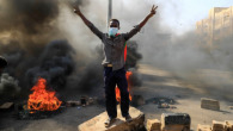 Proteste pe străzile din Khartoum după lovitura de stat. Sursa foto: Profimedia Images | Poza 11 din 29
