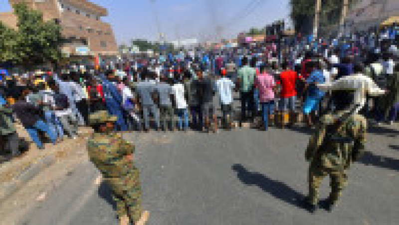 Proteste pe străzile din Khartoum după lovitura de stat. Sursa foto: Profimedia Images | Poza 10 din 29
