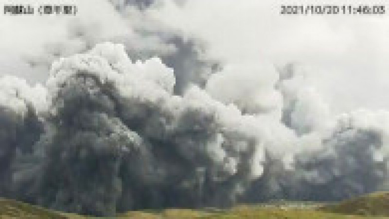 Vulcanul de pe muntele Aso, situat în sud-vestul Japoniei, a erupt. FOTO: Profimedia Images | Poza 3 din 5