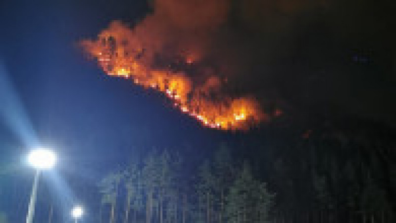 Incendiul de pădure din Oituz, județul BacăuFOTO: Facebook ISU Bacău | Poza 4 din 7