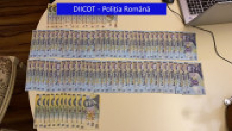 Bani confiscați de la contrabandiști. Foto: DIICOT | Poza 13 din 13