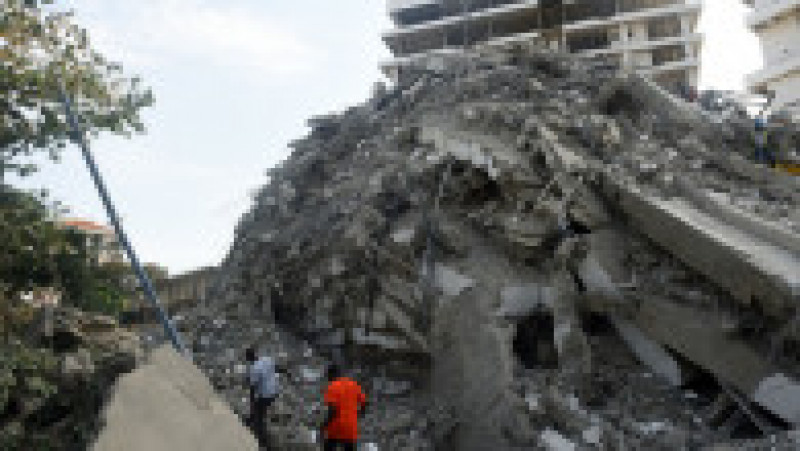 Un bloc aflat în construcție s-a prăbușit în Lagos, Nigeria. Foto: Profimedia Images | Poza 2 din 11