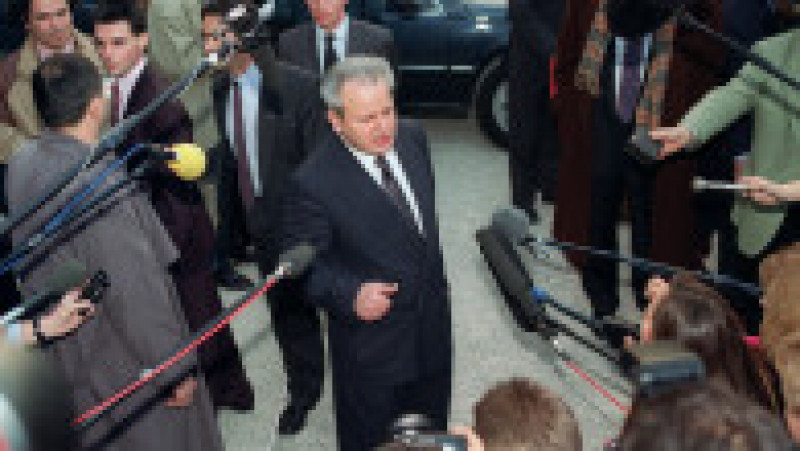 Președintele iugoslav Slobodan Miloșevici în 1993. 20 de ani mai târziu el a fost acuzat de genocid, crime de război și crime împotriva umanității. Sursa foto: AFP PHOTO / JACKY NAEGELEN / Profimedia Images | Poza 2 din 26