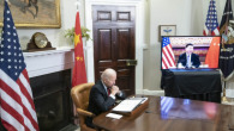 Președintele SUA, Joe Biden, s-a întâlnit cu liderul chinez, Xi Jinping, în cadrul unui summit virtual, în sistem videoconferință. Foto: Profimedia Images | Poza 2 din 11