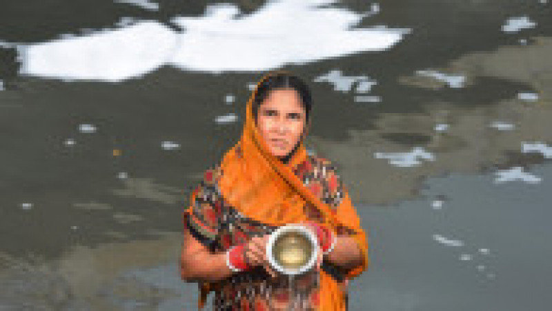 Spuma toxică a acoperit un râu sacru din India FOTO: Profimedia Images | Poza 12 din 17