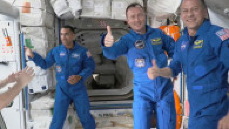 Capsula SpaceX cu cei patru astronauţi la bord a andocat la Staţia Spaţială Internaţională. Foto: Profimedia Images | Poza 2 din 4