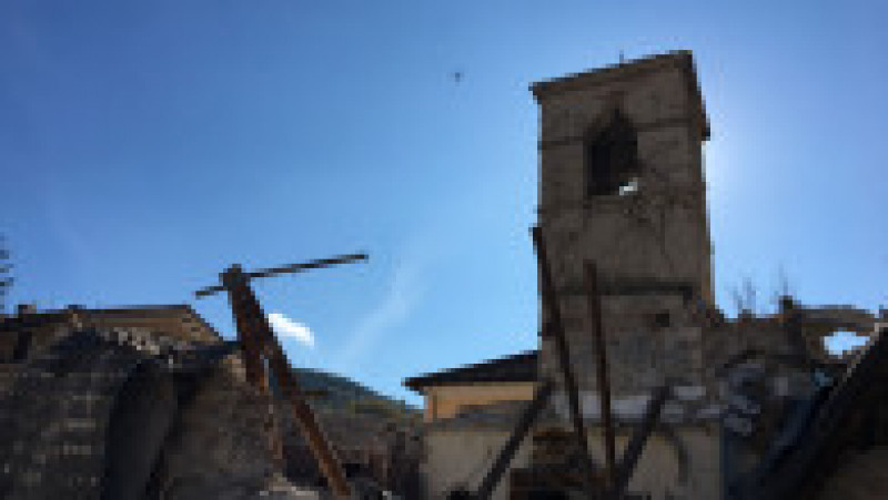 cutremur italia 12 -adi cojocaru | Poza 10 din 17