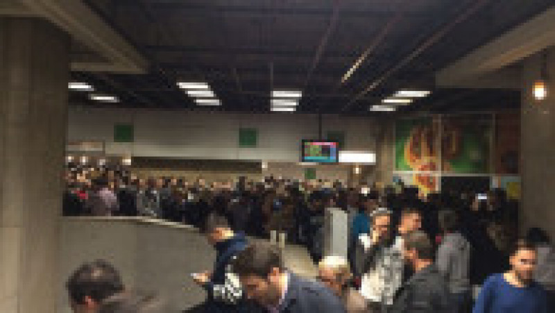 aglomeratie metrou Piata Unirii 111016 (1) | Poza 1 din 10