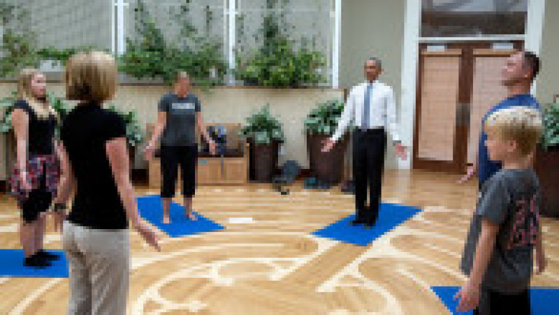 obama face yoga pete souza | Poza 41 din 57