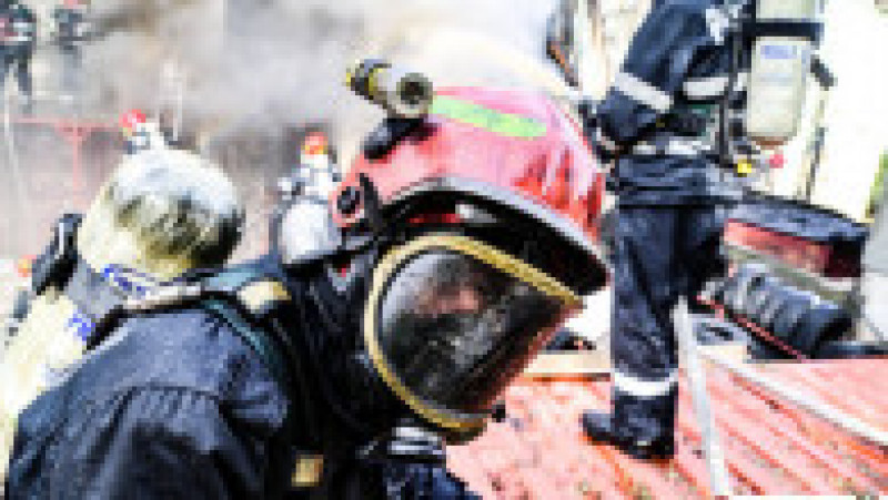 pompieri incendiu azil FB.jpg 11 | Poza 7 din 16