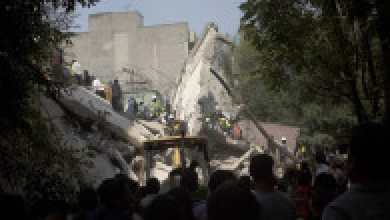 Earthquake Strikes Mexico City | Poza 19 din 21