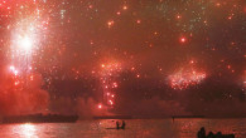 Rio de Janeiro Rings in New Year | Poza 7 din 14