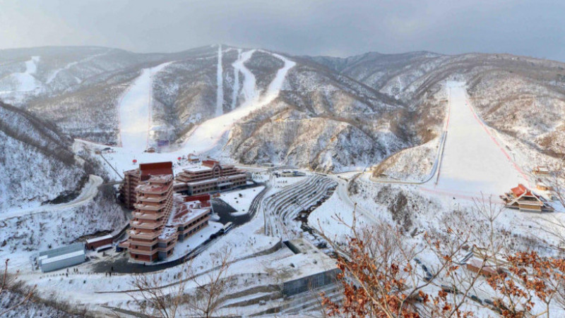 masik-pass-view-hotel-slopes-1024x606