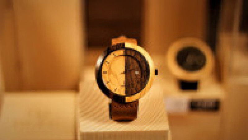 ceas lemn bicolor | Poza 9 din 13