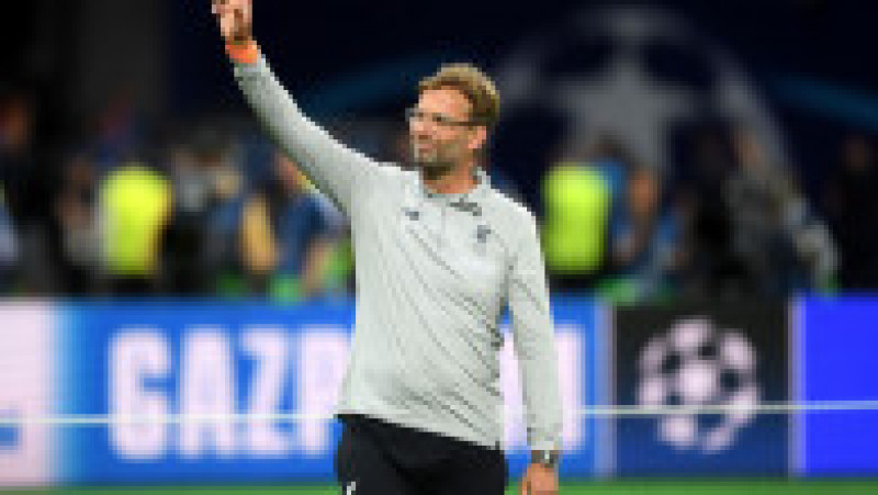 KIEV, UKRAINE - MAY 26: Jurgen Klopp, Manager of Liverpool shows appreciation to the fans following the UEFA Champions League Final between Real Madrid and Liverpool at NSC Olimpiyskiy Stadium on May 26, 2018 in Kiev, Ukraine. (Photo by Shaun Botterill/Getty Images) | Poza 36 din 37
