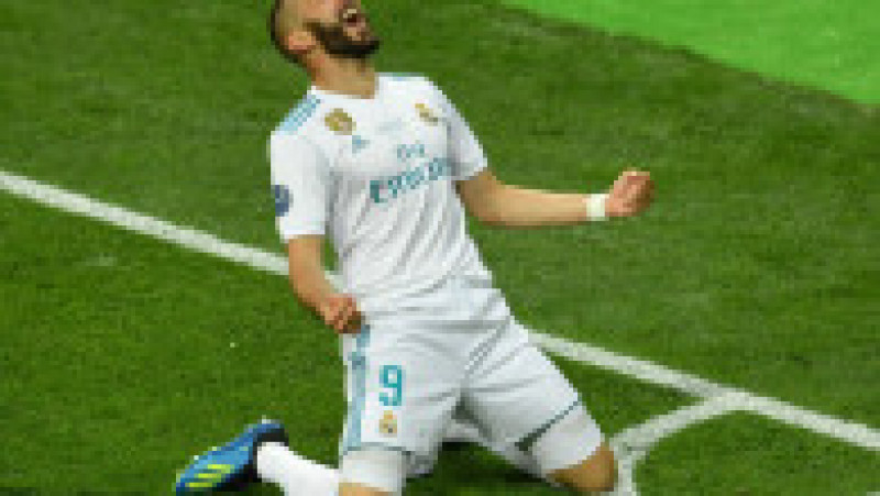 KIEV, UKRAINE - MAY 26: Karim Benzema of Real Madrid celebrates after scoring his sides first goal during the UEFA Champions League Final between Real Madrid and Liverpool at NSC Olimpiyskiy Stadium on May 26, 2018 in Kiev, Ukraine. (Photo by Mike Hewitt/Getty Images) | Poza 7 din 37