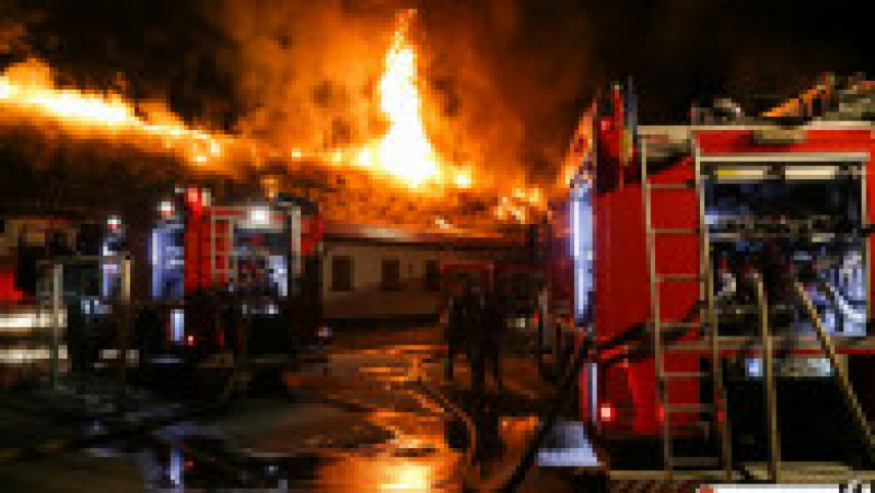incendiu scoala 124 bucuresti_isu bucuresti ilfov (12) | Poza 12 din 14