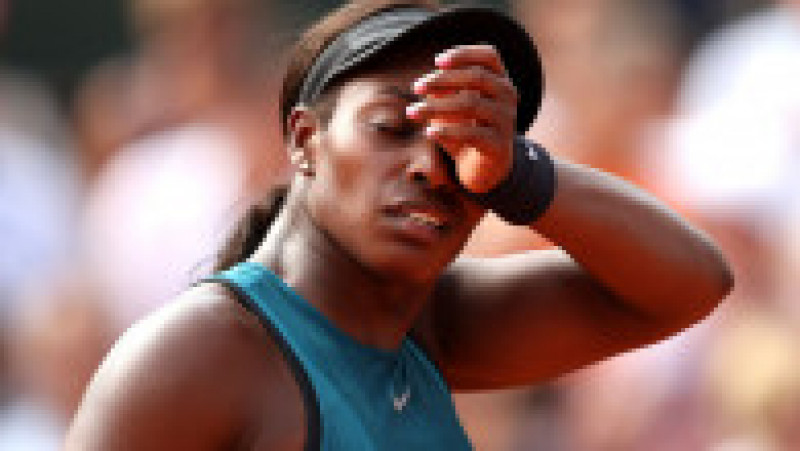 PARIS, FRANCE - JUNE 09: Sloane Stephens of The United States looks dejected during the ladies singles final against Simona Halep of Romania during day fourteen of the 2018 French Open at Roland Garros on June 9, 2018 in Paris, France. (Photo by Matthew Stockman/Getty Images) | Poza 7 din 42