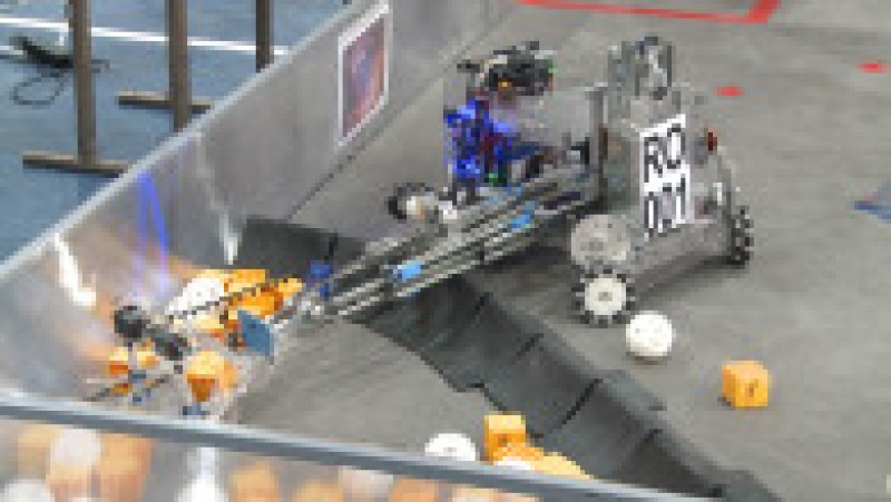 robot3 | Poza 6 din 14