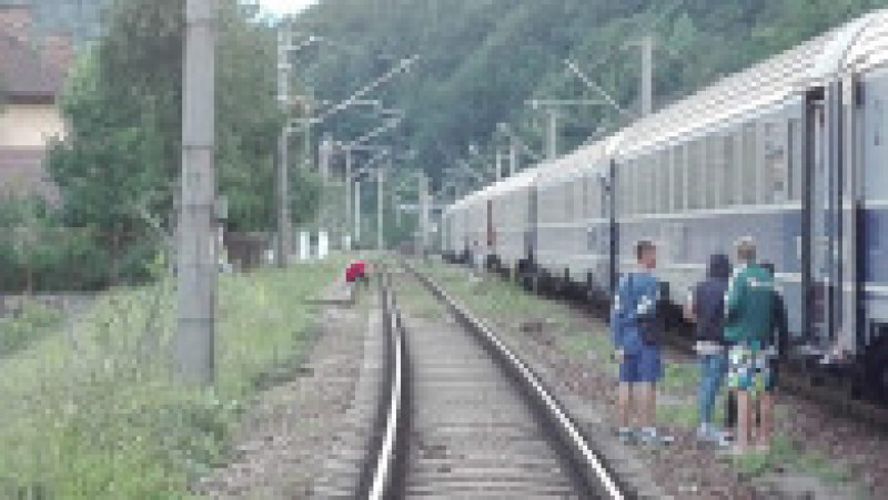 tren blocat delifiul jiului 3 | Poza 4 din 6