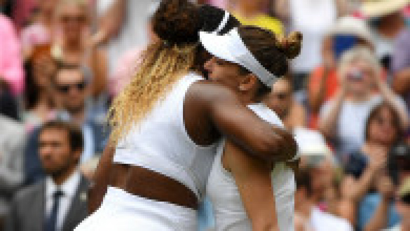 LONDON, ENGLAND - JULY 13: Serena Williams of The United States embraces Simona Halep of Romania after their Ladies
