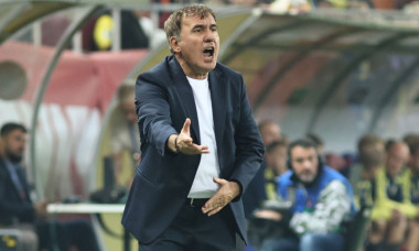Gică Hagi, ai uitat ce te-a &icirc;nvățat Mircea Lucescu? Cum a ratat &bdquo;Regele&rdquo; schimbul de generații și formula care poate schimba naționala ANALIZĂ