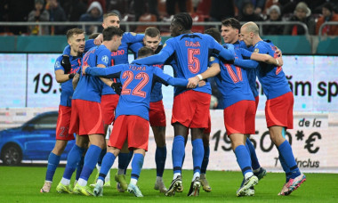 Record de &icirc;ncasări pentru FCSB! Meciul cu Manchester United aduce o sumă uriașă &icirc;n conturile echipei