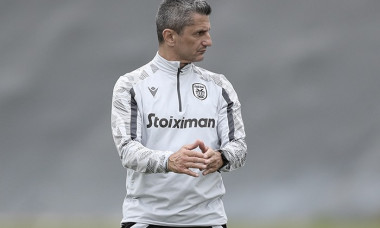 Probleme pentru Răzvan Lucescu! Poliția din Grecia, pe urmele lui, după ce a făcut un gest grosolan la derby-ul cu AEK Atena