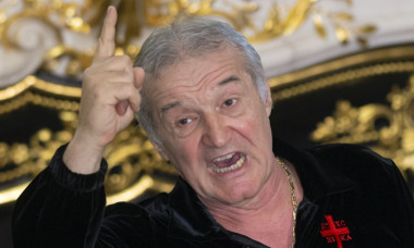 Becali, dezlănțuit: &bdquo;Aerian! N-am văzut niciodată așa ceva&rdquo;. A atacat cinci jucători de la FCSB