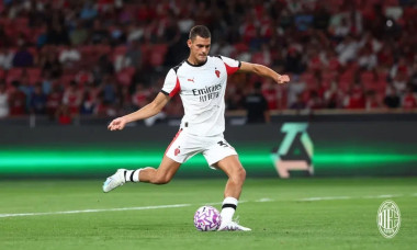 Cine e puștiul rom&acirc;n care a jucat &icirc;n AC Milan - Liverpool