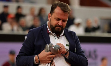 Scenă &icirc;nduioșătoare la Roland Garros: arbitrul de scaun care a salvat un porumbel VIDEO