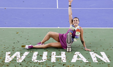 &quot;Luați-vă o cameră!&quot; Scene pasionale cu Aryna Sabalenka și iubitul ei, la c&acirc;teva luni după ce fostul prieten al jucătoarei a murit VIDEO