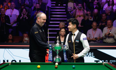 S-a scris istorie la Mondialul de Snooker: primul chinez care c&acirc;știgă trofeul! A fost suspendat pentru trucare de meciuri