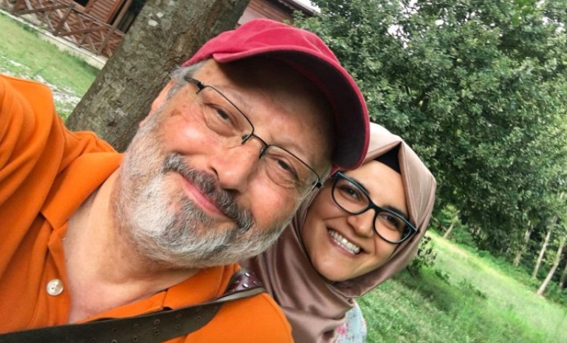Jurnalistul saudit dispărut, Jamal Khashoggi, împreună cu logodnica sa