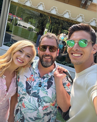Andreea Bălan și Victor Cornea, vacanță ca în filme: i-au întâlnit pe George Clooney și pe Adam Sandler la prânz