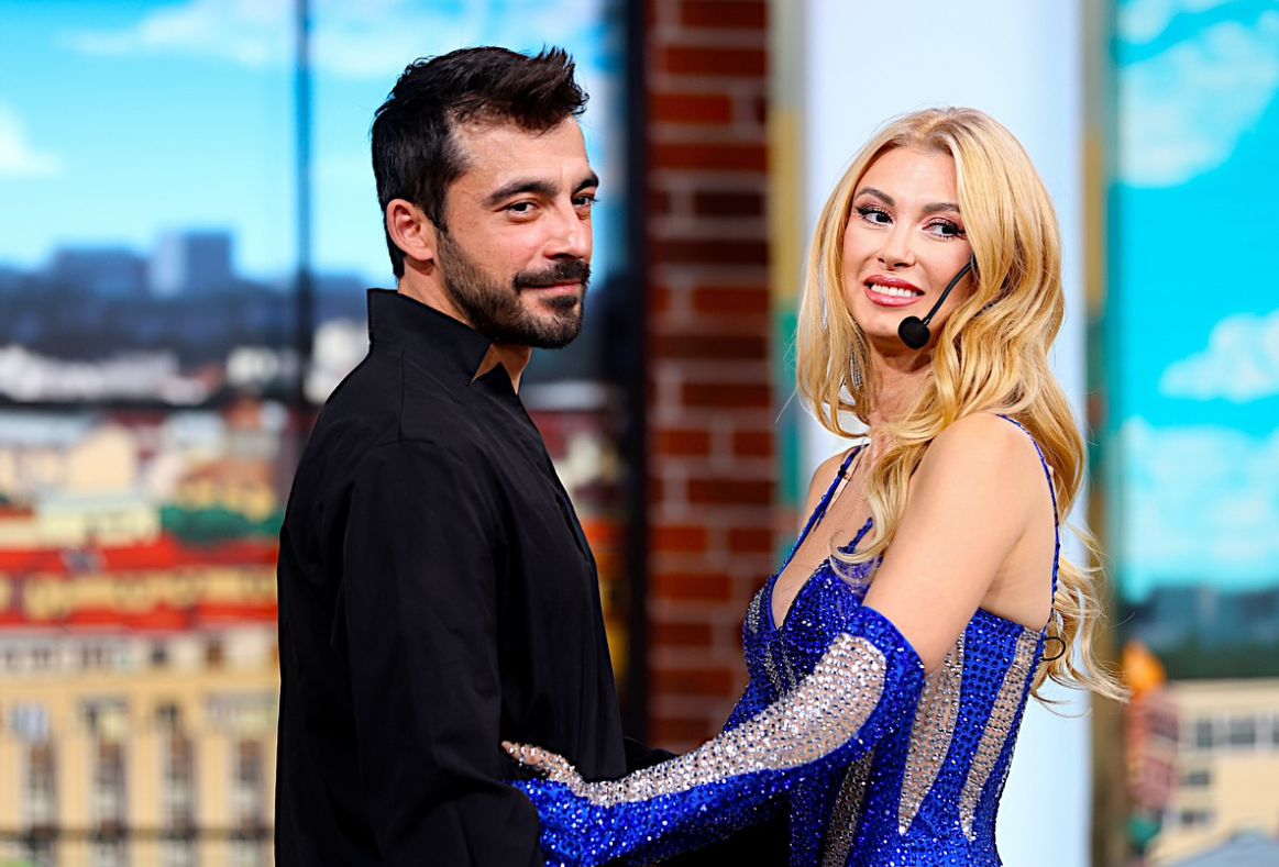 Andreea Bălan l-a înlocuit pe Petrișor Ruge în show-uri. Imaginile cu noul dansator au stârnit multe comentarii