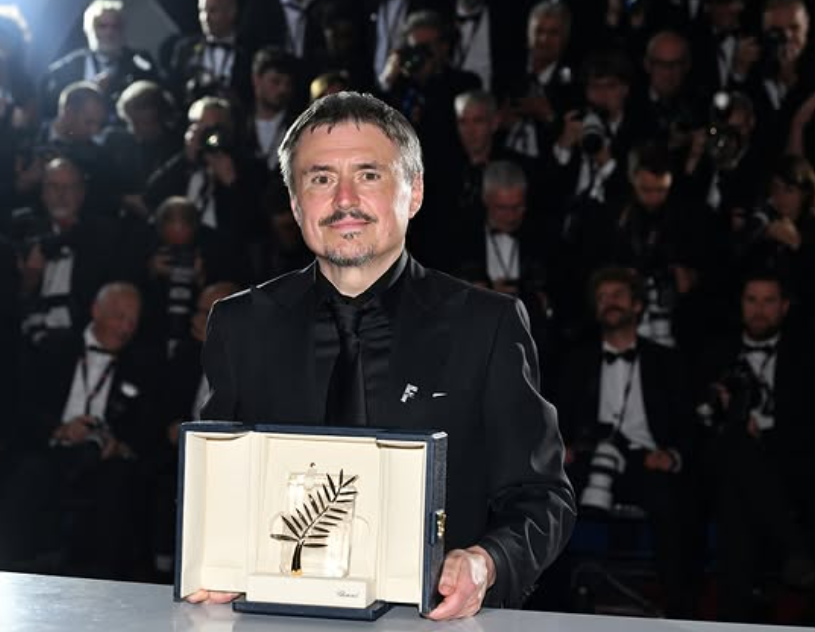Cristian Mungiu a câștigat al doilea „Palme d’Or” din carieră cu filmul „Fjord”